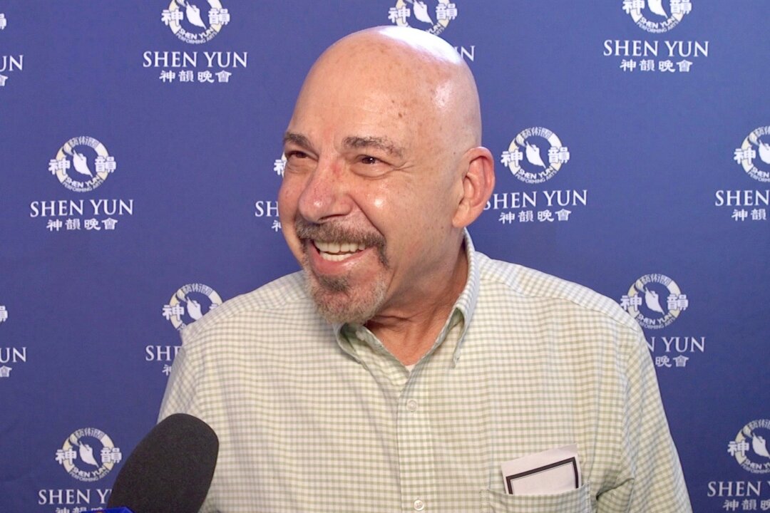 Brody attended the Shen Yun performance at the Aronoff Center for the Arts in Cincinnati, Ohio, on May 6, 2018. (NTD Television)