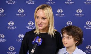 Model Inna Zobova: Shen Yun Is Very Touching