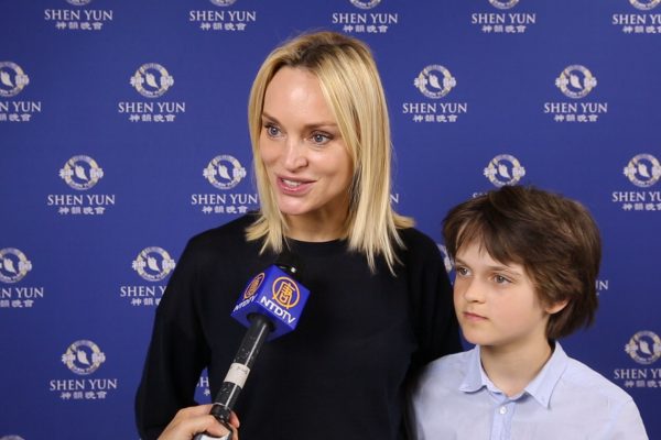 Model Inna Zobova: Shen Yun Is Very Touching