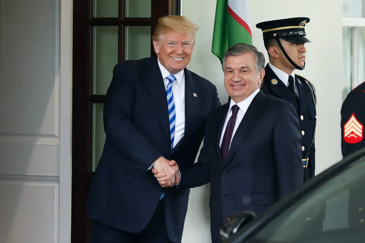 President Donald Trump welcomes the President of the Republic of Uzbekistan Shavkat Mirziyoyev at the White House in Washington on May 16, 2018. (Samira Bouaou/The Epoch Times)