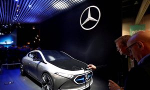 Mercedes-Benz to Make Tesla-Rivalling Electric Compact Car