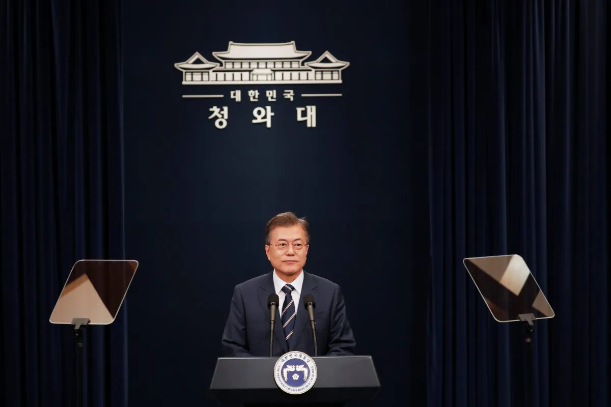 South Korean President Moon Jae-in speaks during a news conference at the Presidential Blue House in Seoul, South Korea, May 27, 2018. (Reuters/Kim Hong-Ji)