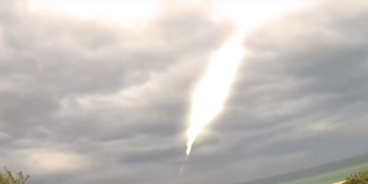 NextImg:NASA Says Giant Meteor Crashed in Southern Texas After Residents Report Loud Explosion