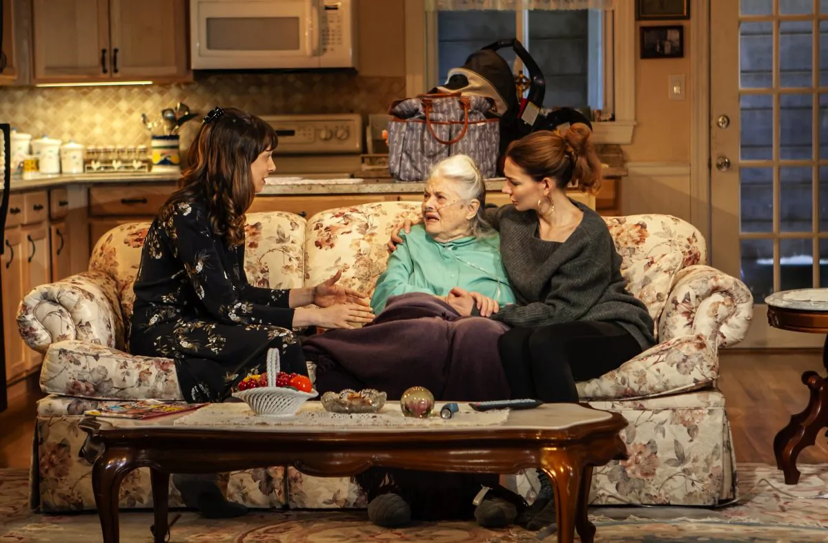 Mary Frances (Lois Smith, C), now in hospice care, surrounded by her granddaughters Rosie (Natalie Gold, L), and Helen (Heather Burns) in Lily Thorne’s “Peace for Mary Frances.” (Monique Carboni)