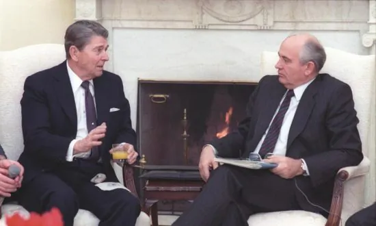 Book Review: ‘Three Days in Moscow: Ronald Reagan and the Fall of the Soviet Empire’