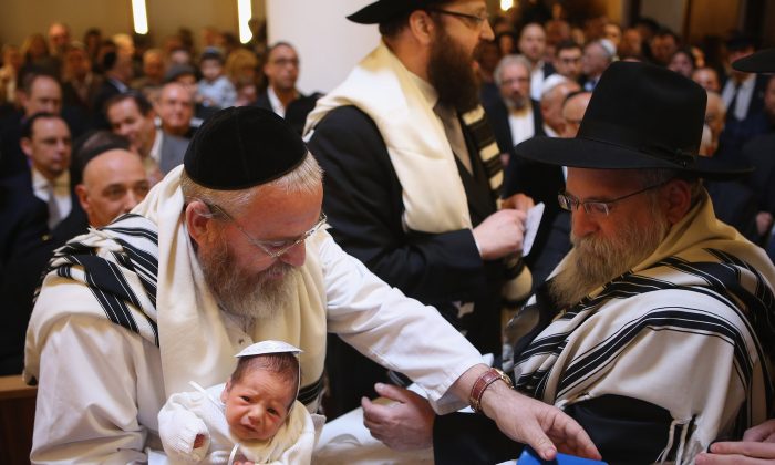 This Group Has Low Autism Rates—Is It Because of Circumcision?