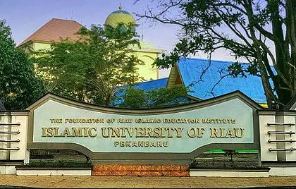 Islamic University of Riau in Pekanbaru, Indonesia. (Clifbot [CC BY-SA 4.0 (https://creativecommons.org/licenses/by-sa/4.0)] via Wikimedia Commons)