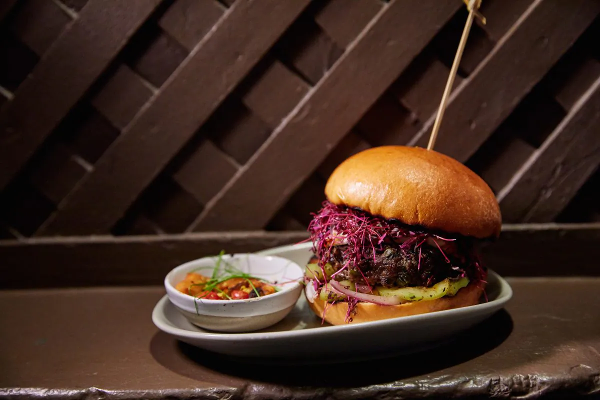 The Houston Yacht Club's blended burger, one of the winners of the 2017 Blended Burger Project. (David Chow)