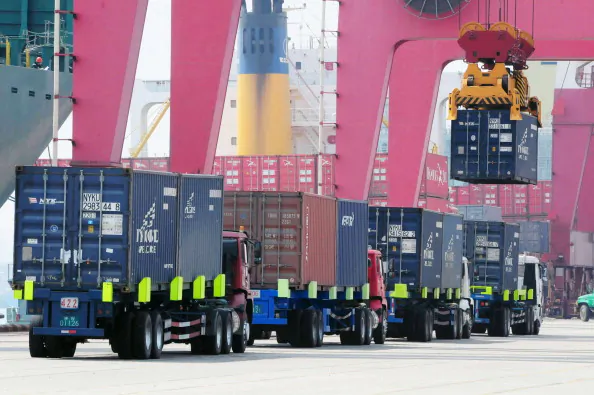 Truck Drivers in Multiple Chinese Provinces on Strike Demanding Better Treatment
