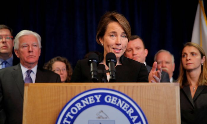 Massachusetts Attorney General Maura Healey announces the state will join a lawsuit challenging then President Donald Trump's executive order travel ban in Boston, Mass., on Jan. 31, 2017. (Brian Snyder/Reuters)