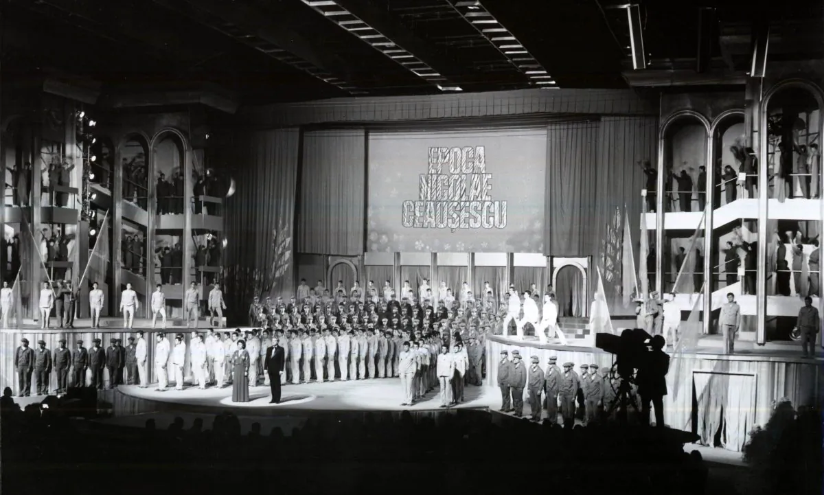 A Romanian TV show under communism showcases then-Romanian communist leader Nicolae Ceauşescu in 1986. (Romanian National Archives)
