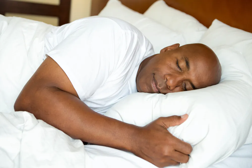 Having a sleep ritual can get you in the mood to sleep. (shutterstock)