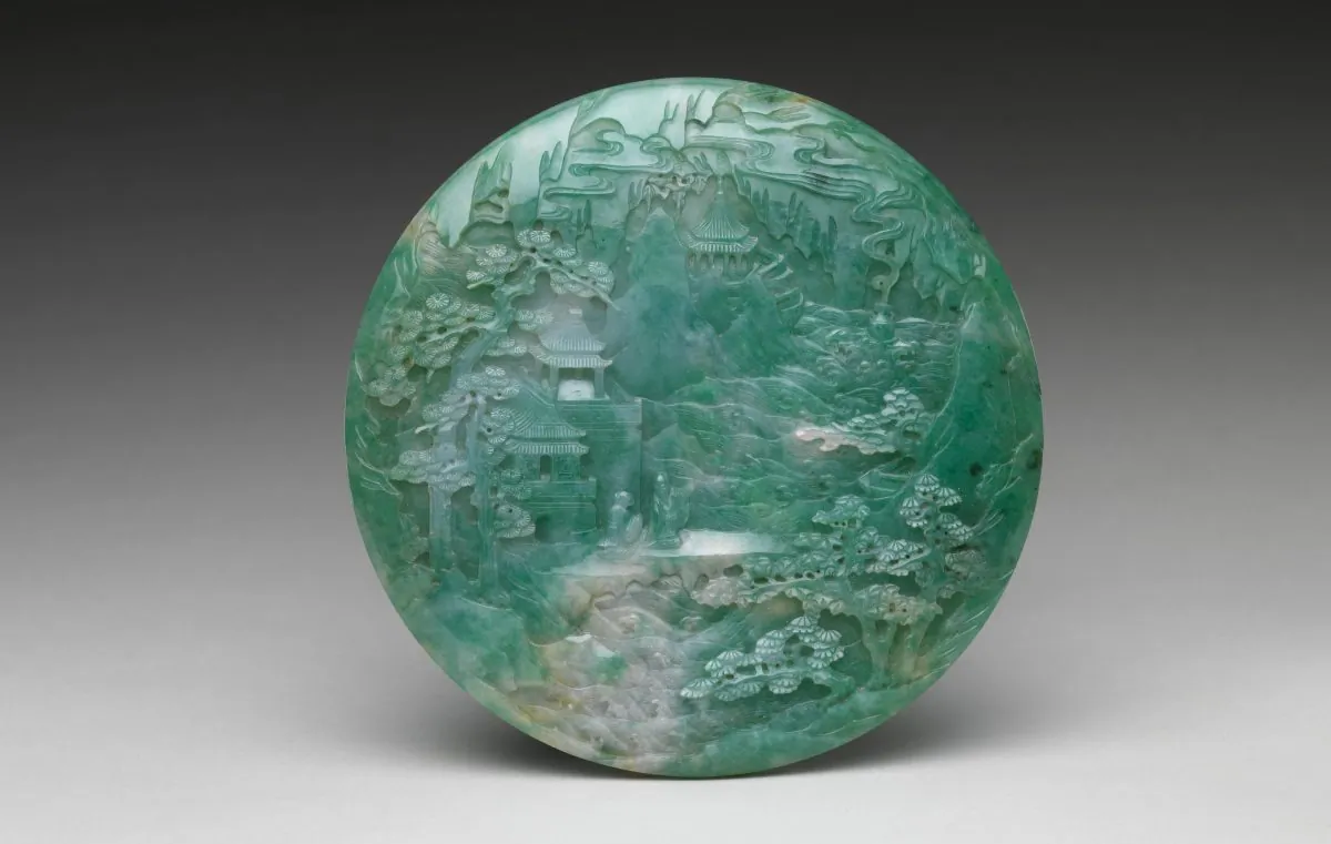 Table screen with landscape scene, 18th–19th century (Qing Dynasty). Jade (jadeite)
6 13/16 inches high, by 9/16 inches wide, gift of Heber R. Bishop, 1902. (The Metropolitan Museum of Art)