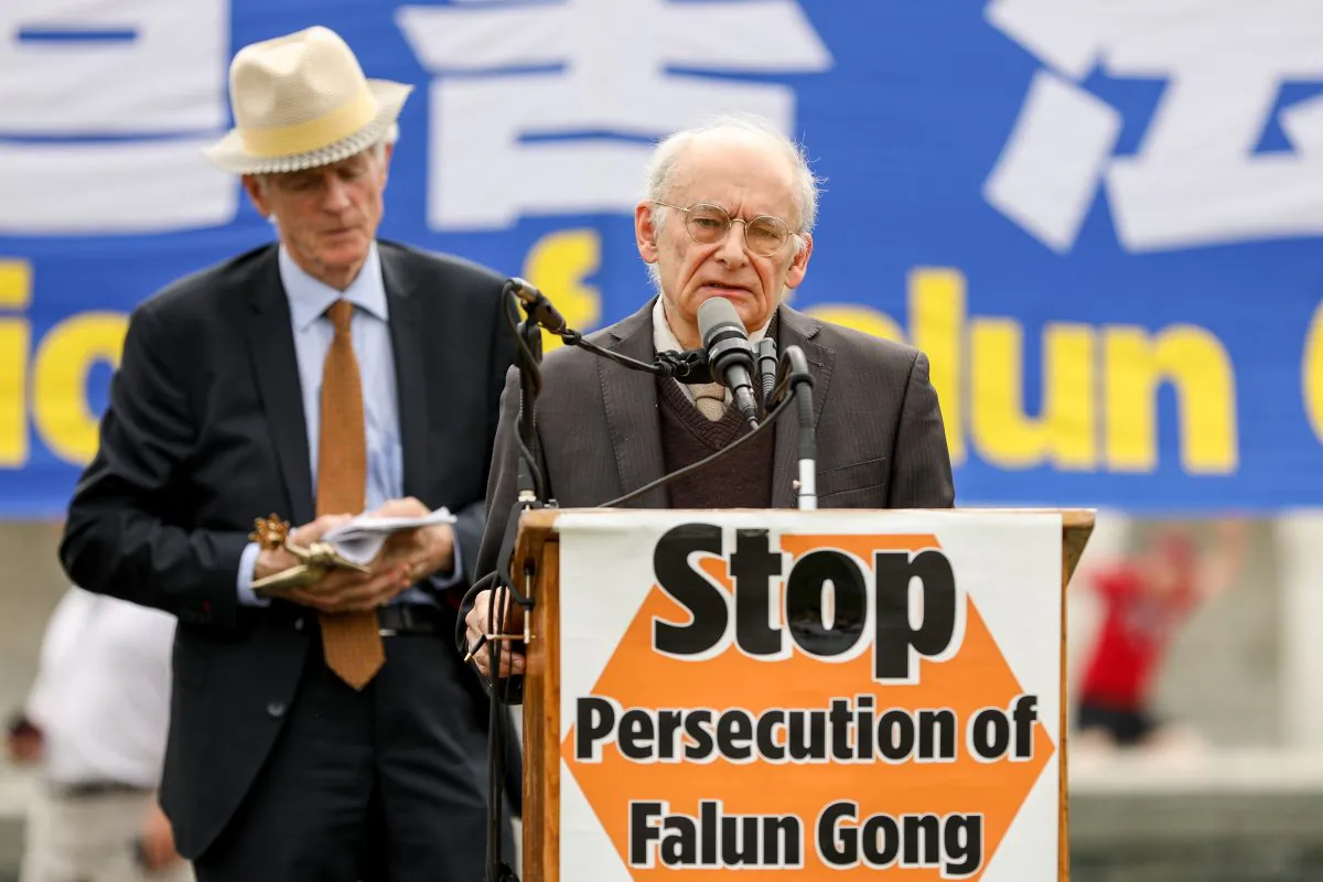 David Matas (R) speaks at a rally after receiving the Friends of Falun Gong Human Rights award jointly with David Kilgour (L) on June 20, 2018 in Washington. (Samira Bouaou/The Epoch Times)