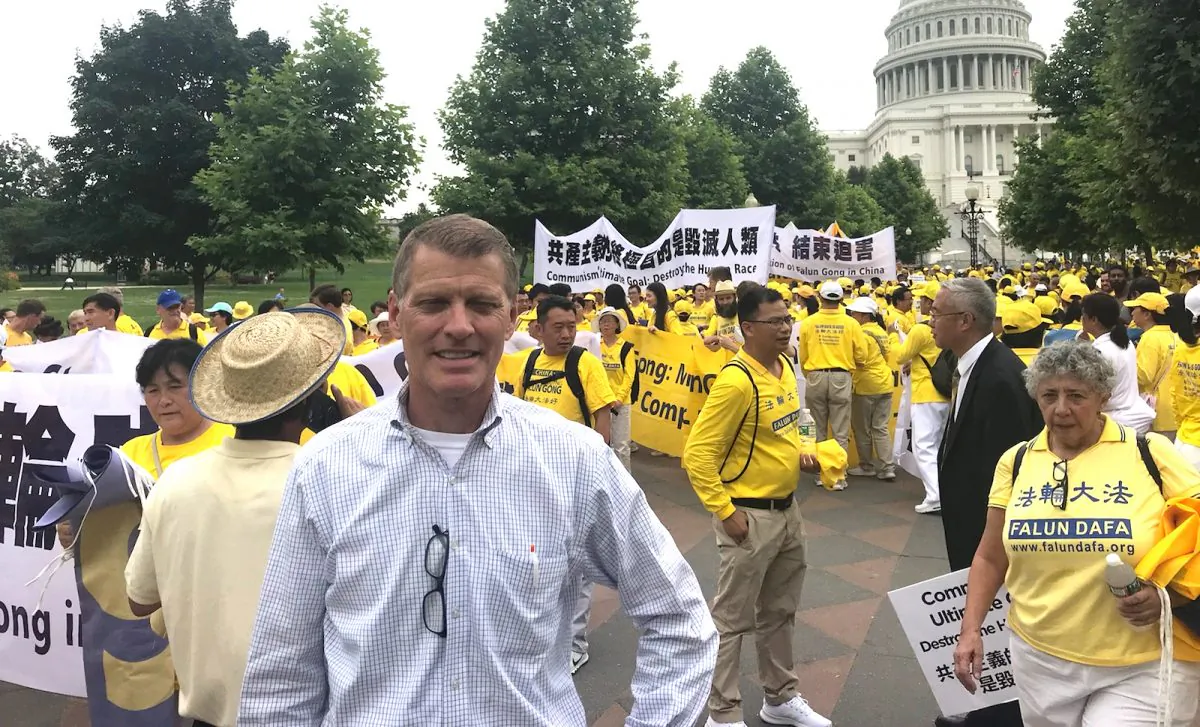 Brian Witt, a candidate for California’s 27th congressional district, at a rally calling for an end to the persecution of Falun Gong in China, on the West Lawn of the Capitol on June 20, 2018. (Sophia Fang/The Epoch Times)