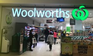 Woolworths Will Be Handing out Free Reusable Bags to Customers