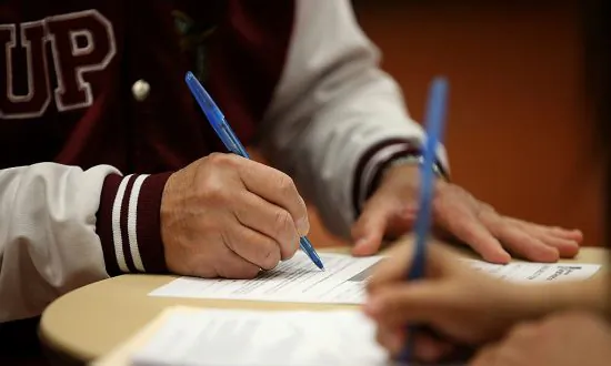 New California Laws Expand Restrictions on Noncompete Agreements