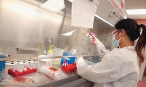 Canada Is Freeloading Off American Drugs, Says Canadian Paper