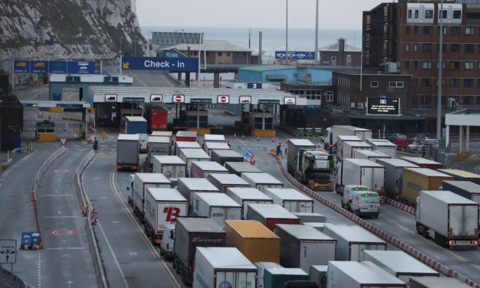 Lorries queue up at the port of Dover on the south coast of England on March 19, 2018. (Daniel Leal-Olivas/AFP/Getty Images)