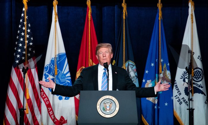 President Donald Trump delivers remarks at the Salute to Service Dinner in White Sulphur Springs, W. Va., on July 3, 2018. (Samira Bouaou/The Epoch Times)