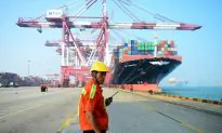 Signs of Trouble for China as US Imposes Tariffs on Another $200 Billion of Chinese Imports