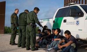 US Border Arrests of Families Hits Another Record Amid Mexico Tariff Threat