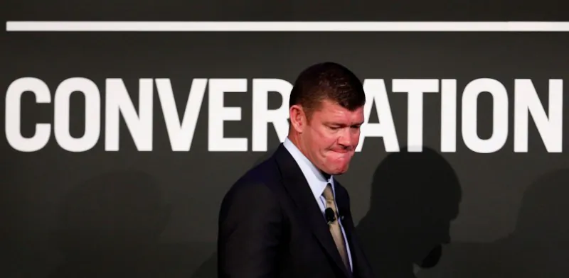 Australian Businessman and founder of Australia's Crown Ltd, James Packer walks to the stage at an evening business event in Sydney October 25, 2012. (Reuters/Tim Wimborne)