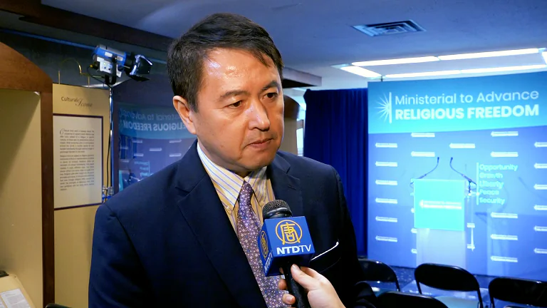 Zhang Erping, spokesperson for Falun Gong, at the Ministerial to Advance Religious Freedom on July 24 in Washington. (Wu Wei/NTD)