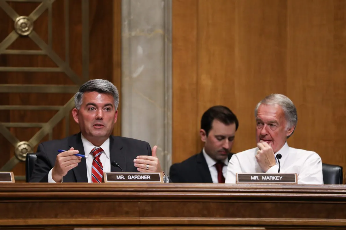 Sen. Cory Gardner (R-Colo.) (L) and Sen. Ed Markey (D-Mass.) at a hearing focusing on China’s use of economic coercion as statecraft, in Washington, on July 24, 2018. (Samira Bouaou/Epoch Times)