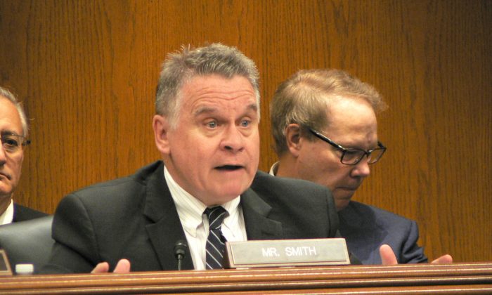 Rep. Chris Smith (R-N.J.) speaks a hearing of the Congressional-Executive Commission on China regarding the human rights crisis in Xinjiang, China, on July 26, 2018 in Washington. (Jennifer Zeng/Epoch Times)