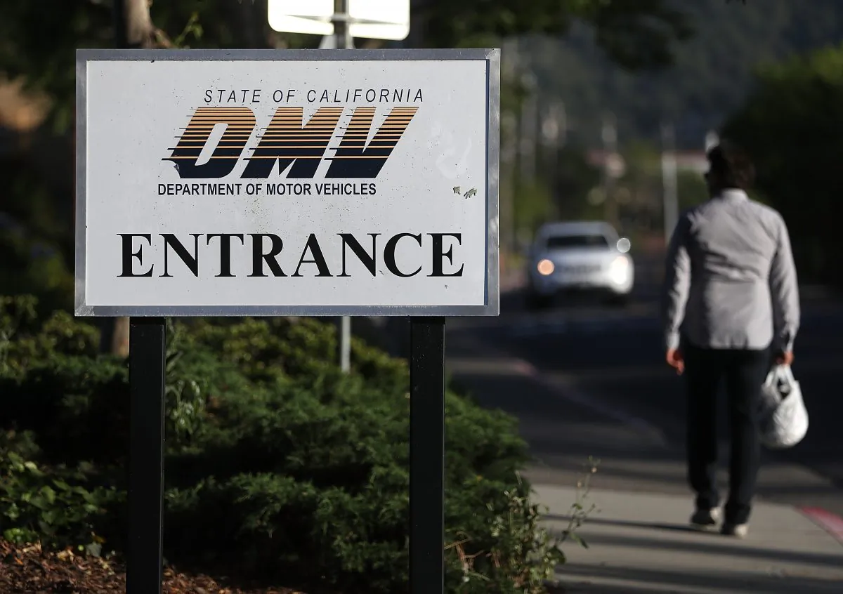 A sign is posted in front of a California Department of Motor Vehicles (DMV) office in Corte Madera, Calif. on May 9, 2017. (Justin Sullivan/Getty Images)