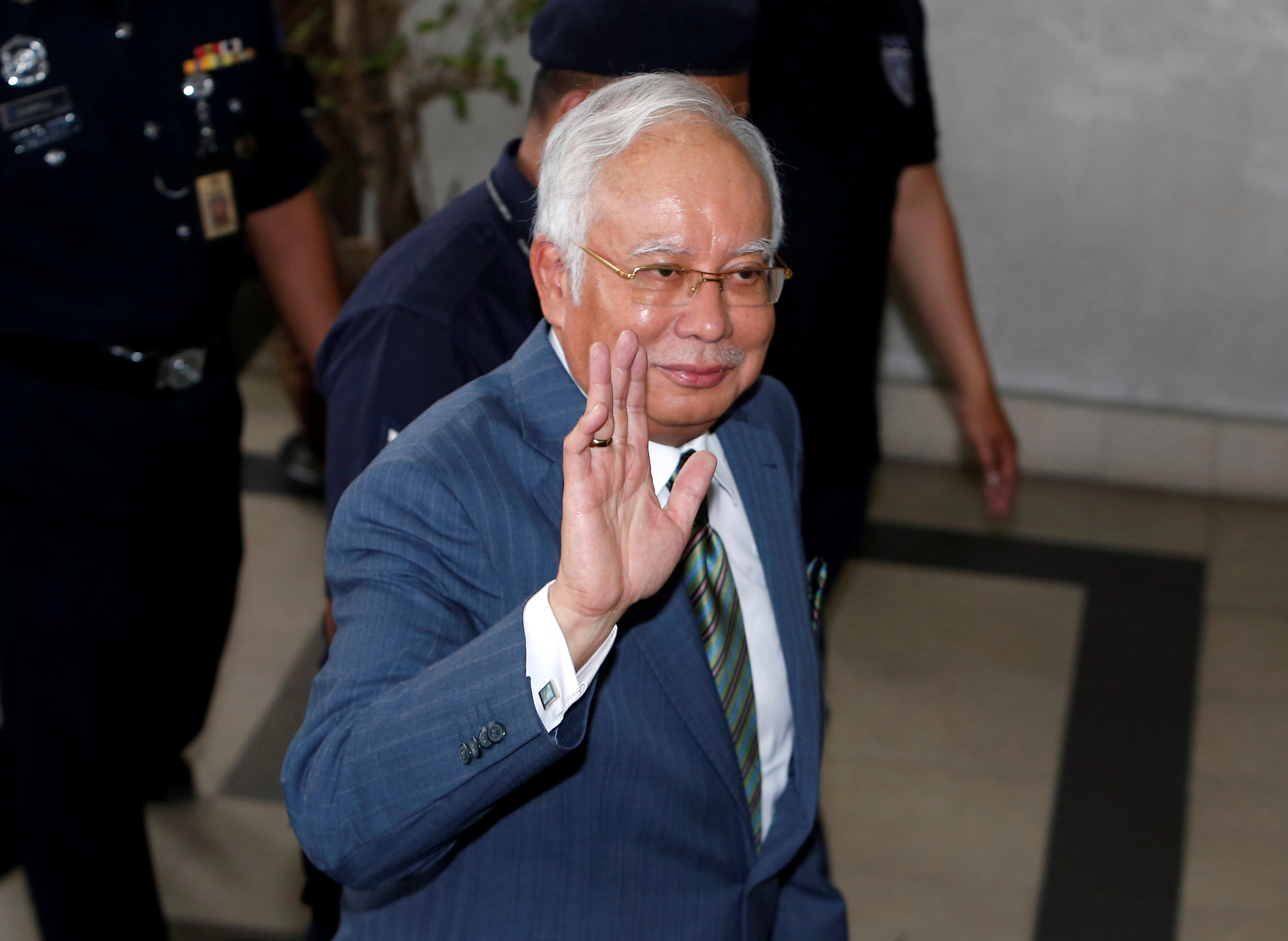 Former Malaysian Prime Minister Leads Party to Landslide Victory in State Elections - Vimarsana News