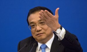 Chinese Premier Meets With Business Leaders in Chengdu Seeking Support for Imperiled EU-China Trade Deal