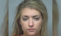Woman Tells Cops She’s a ‘Pretty Girl’ to Avoid Arrest