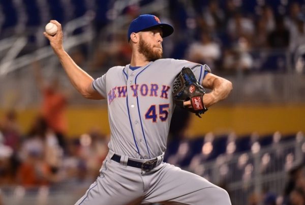 New York Mets starting pitcher Zack Wheeler delivers a pitch in the first inning against the Miami Marlins.
