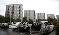 Youths Set Fire to Cars in Violence Across Southwest Sweden