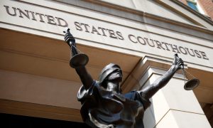 Manafort Didn't Knowingly Commit Crimes, Defense Says in Closing Argument