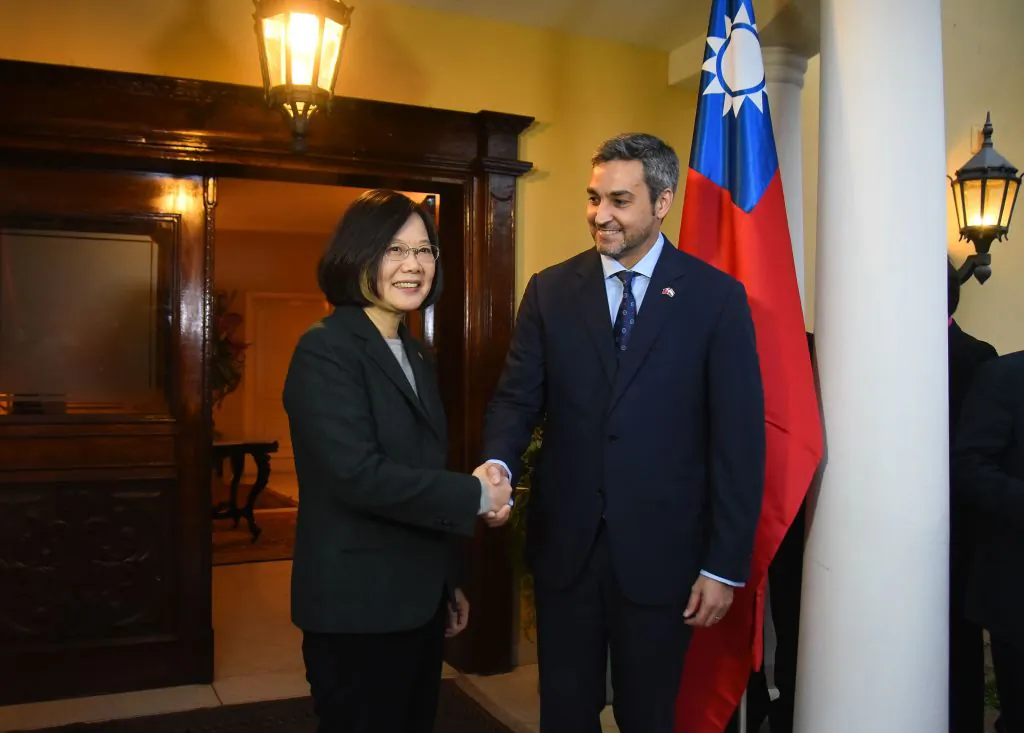 Paraguay's President-elect Mario Abdo Benitez (R) greets Taiwan's President Tsai Ing-wen at his house in Asuncion, on Aug. 14, 2018. (Norberto Duarte/AFP/Getty Images)