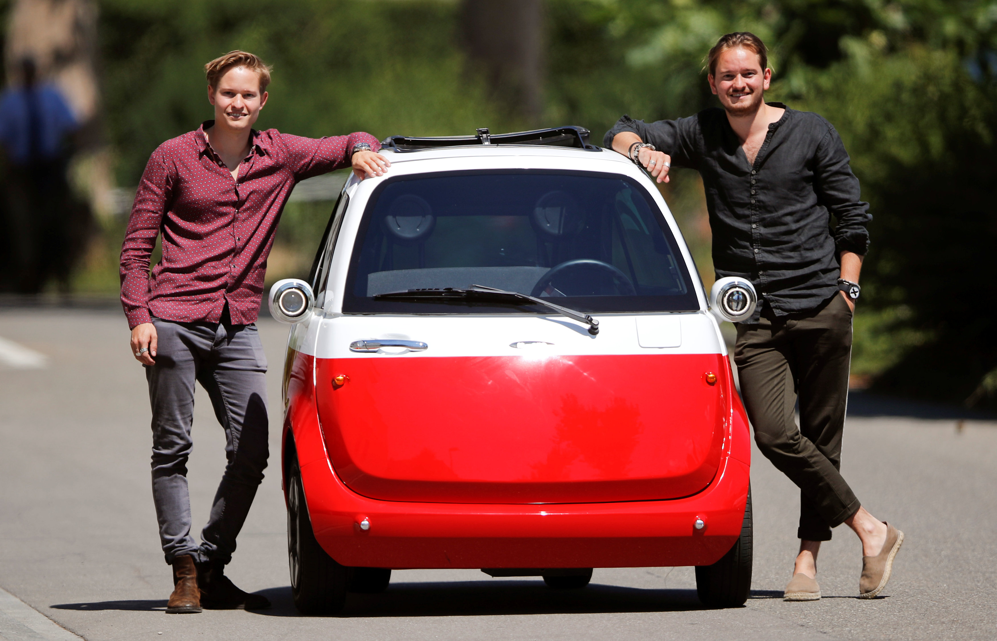 Chief Operating Officer Oliver (L) and his brother Chief Marketing Officer Merlin Ouboter.