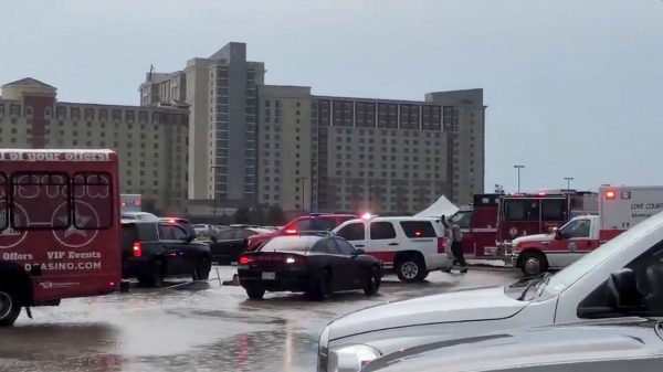 Emergency vehicles arrive at Backstreet Boys concert