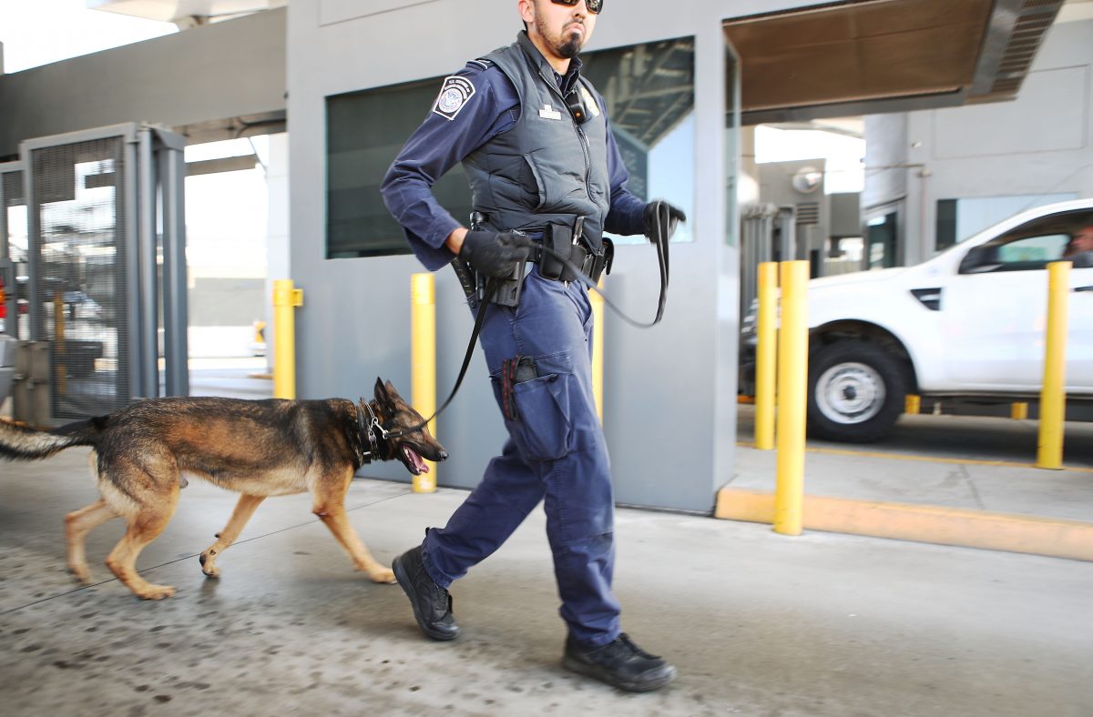NextImg:Border Patrol Agent Accused of Taking Bribes to Let Drugs Into San Diego