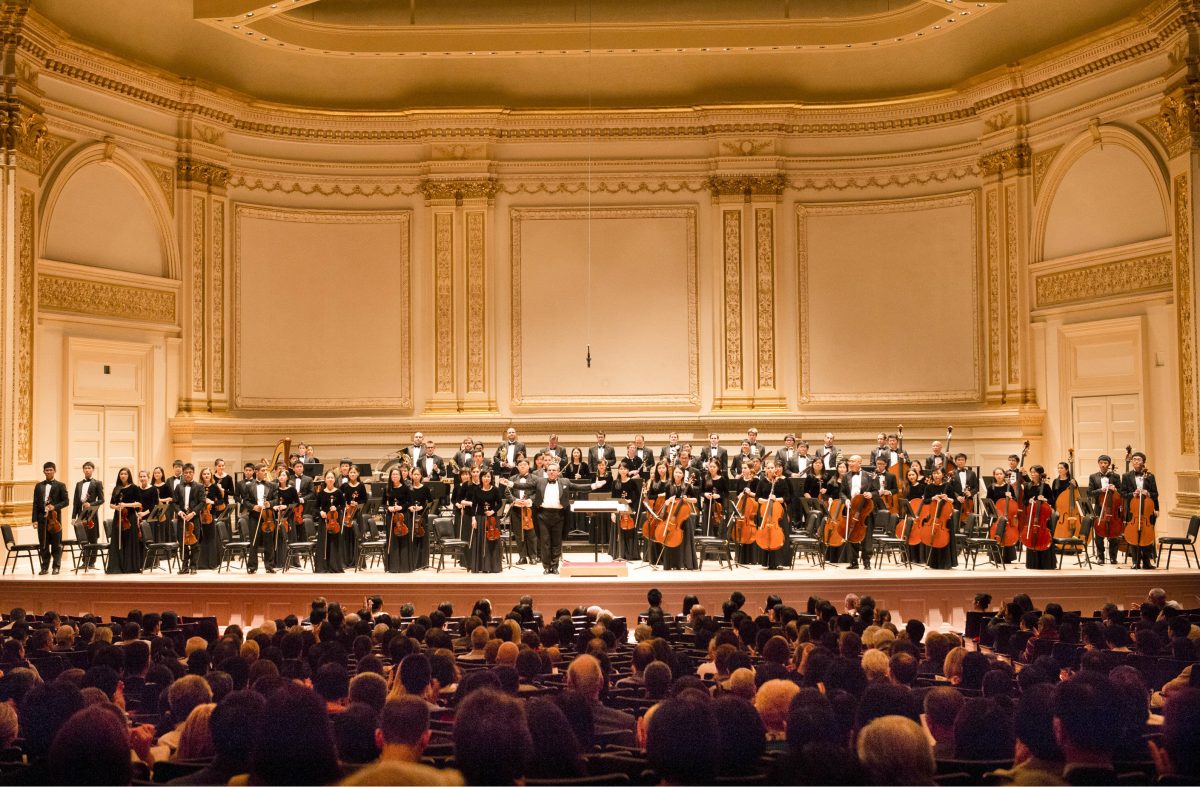 Shen Yun Symphony Orchestra performs at Carnegie Hall in New York on Sept. 18, 2015. (Larry Dye/The Epoch Times)