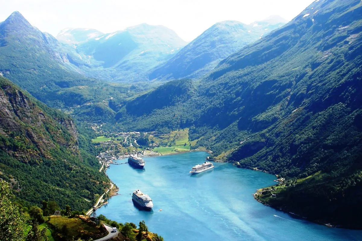 The view from Eagle's Bend, high above Geiranger, Norway. (John M. Smith) 