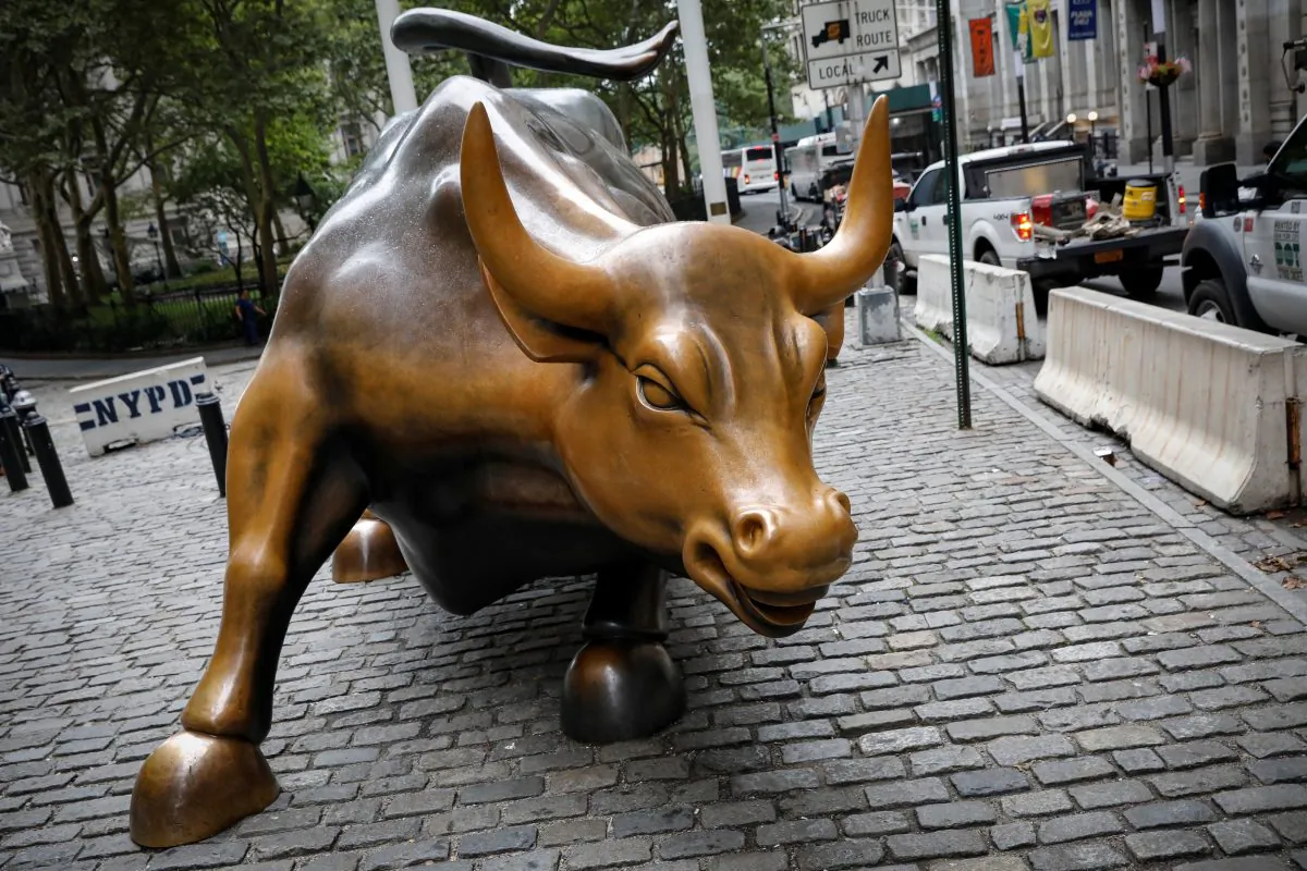 The Charging Bull statue, also known as the Wall St. Bull, is seen in the financial district of New York City on Aug. 18, 2018. (Reuters/Brendan McDermid)