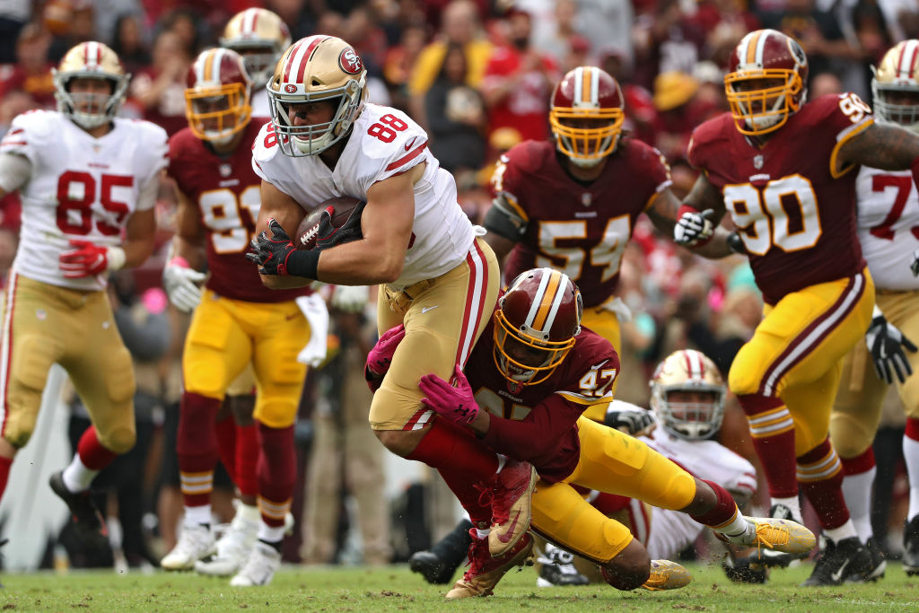 Tight end Garrett Celek #88