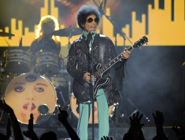 Prince performs in Las Vegas