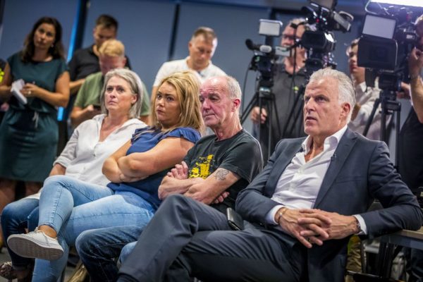 (R-L) Dutch crime reporter Peter R de Vries, father Peter Verstappen, sister Femke and mother Berthie Verstappen sit next to each other during a press conference in Maastricht, on Aug. 22, 2018.