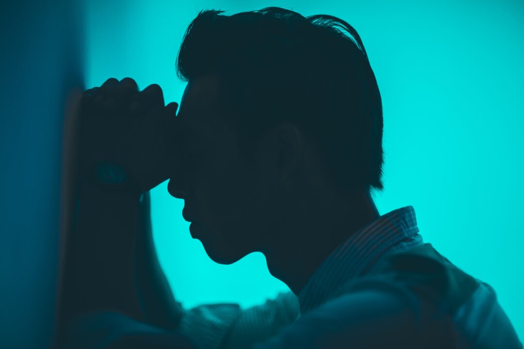 Rates of drug overdose deaths have increased threefold, from 6.1 out of 100,000 deaths in 1999 to 19.8 deaths per 100,000 in 2016. (Raj Eiamworakul/Unsplash)