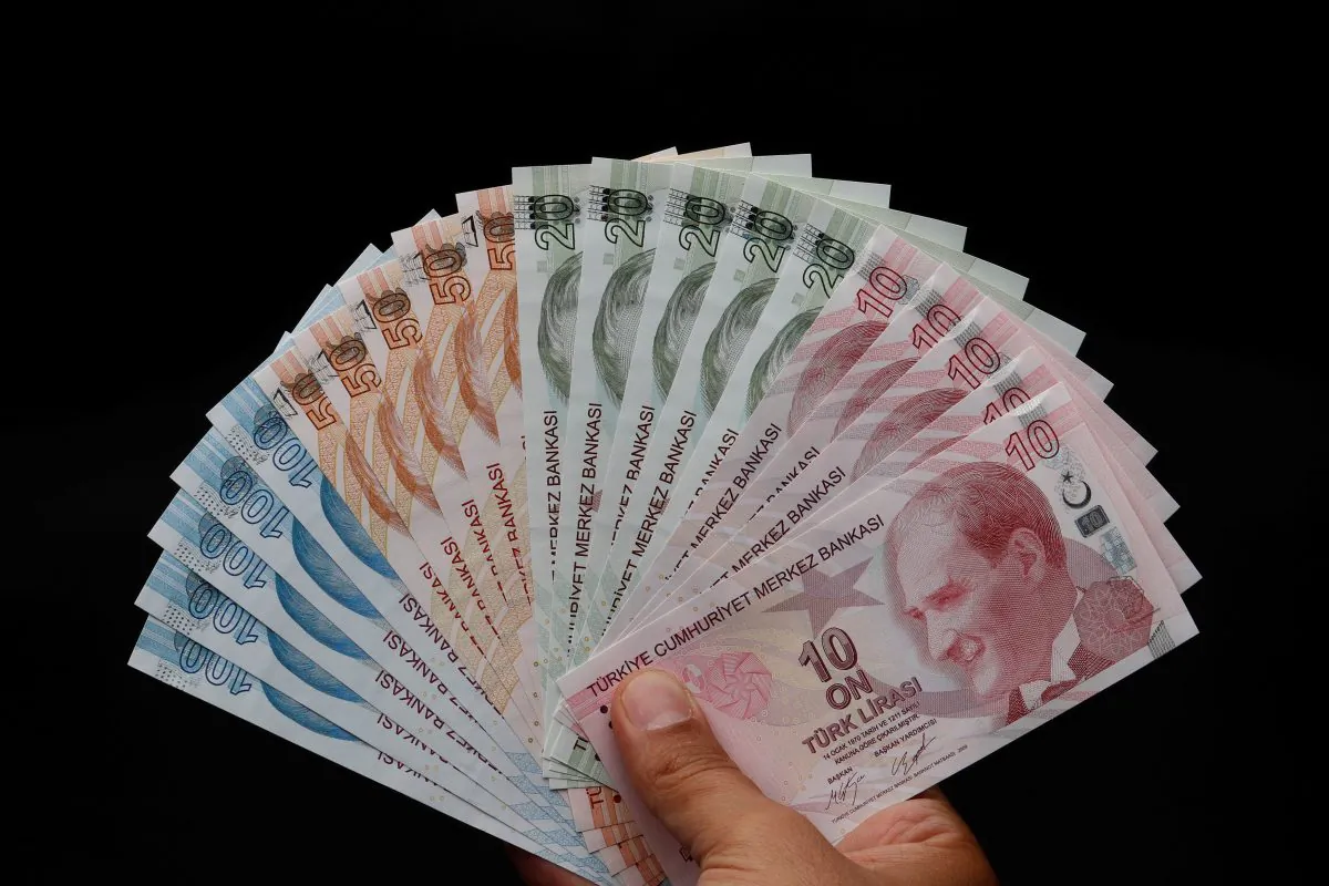 Turkish lira banknotes are seen in this picture illustration in Istanbul, Turkey, Aug. 14, 2018. (Reuters/Murad) Sezer/Illustration/File Photo