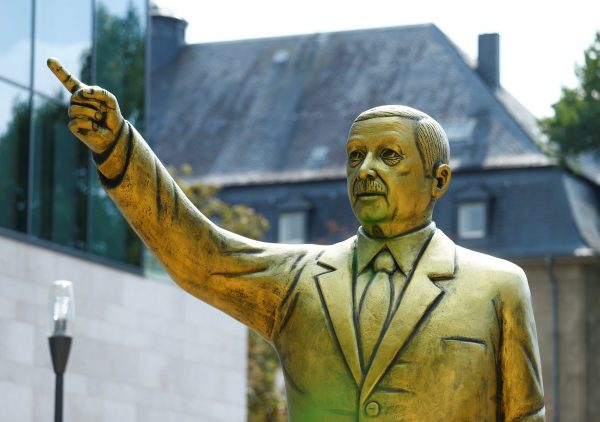 A golden statue of the Turkish president